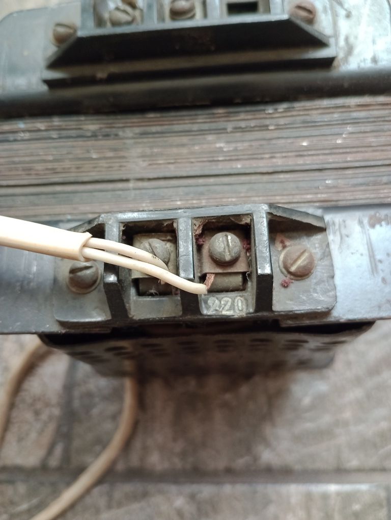 Трансформатор 220v * 36v