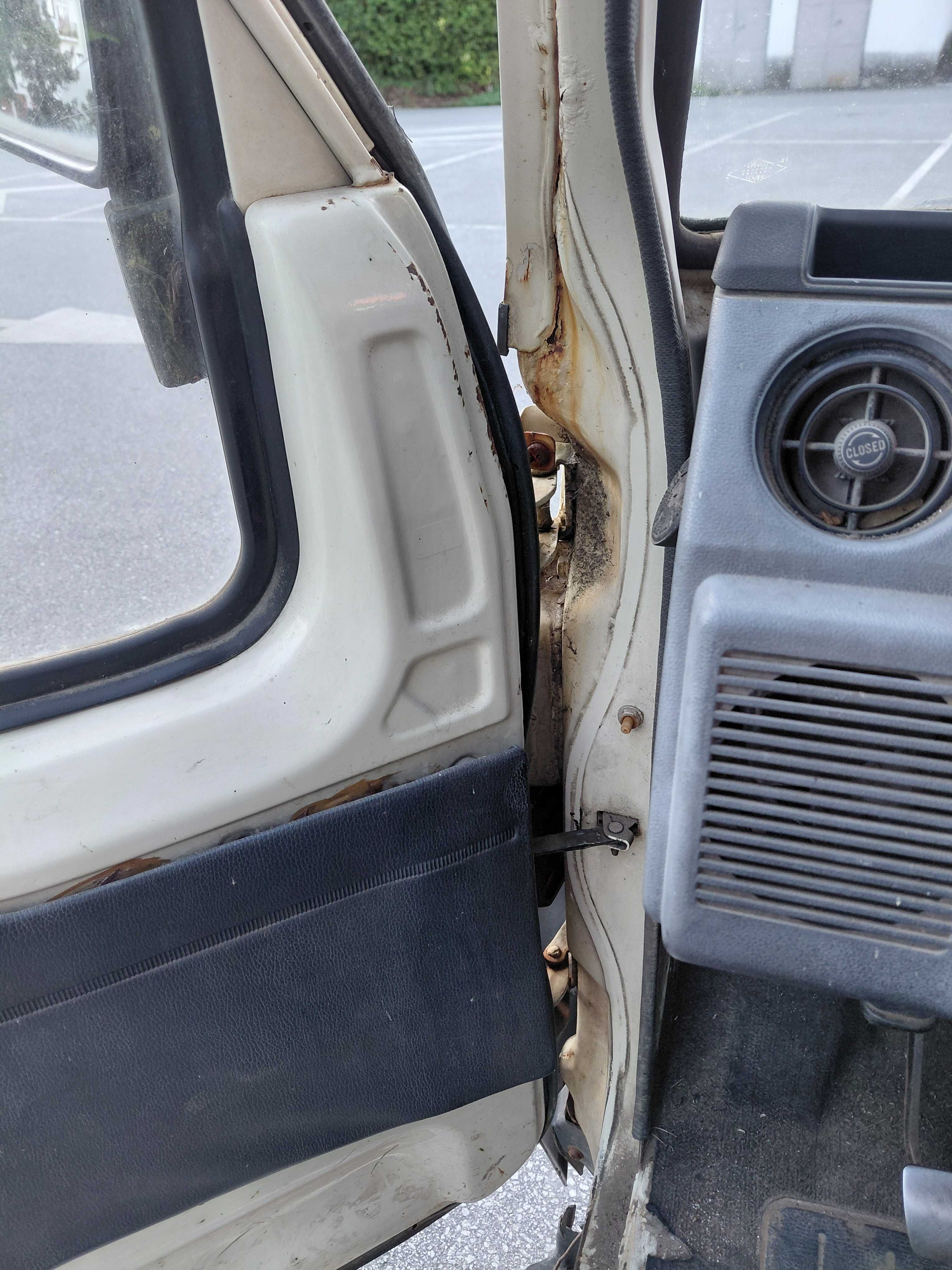 Toyota Dyna 150. Impecável de mecânica. Estado original. Pneus novos.