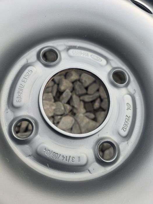 Felgi stalowe 4x108 r15 6j ford et 52.5