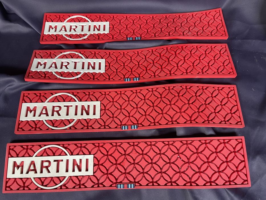 Інвентар барний. Килимки. Чашки. Диспенсери для серветок. Салфетниці