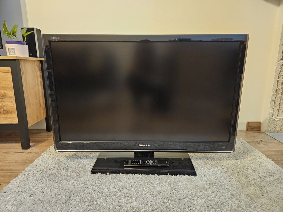 Telewizor LCD Sharp