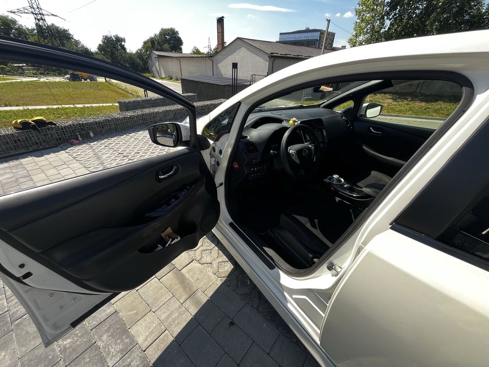 Nissan Leaf 2017
