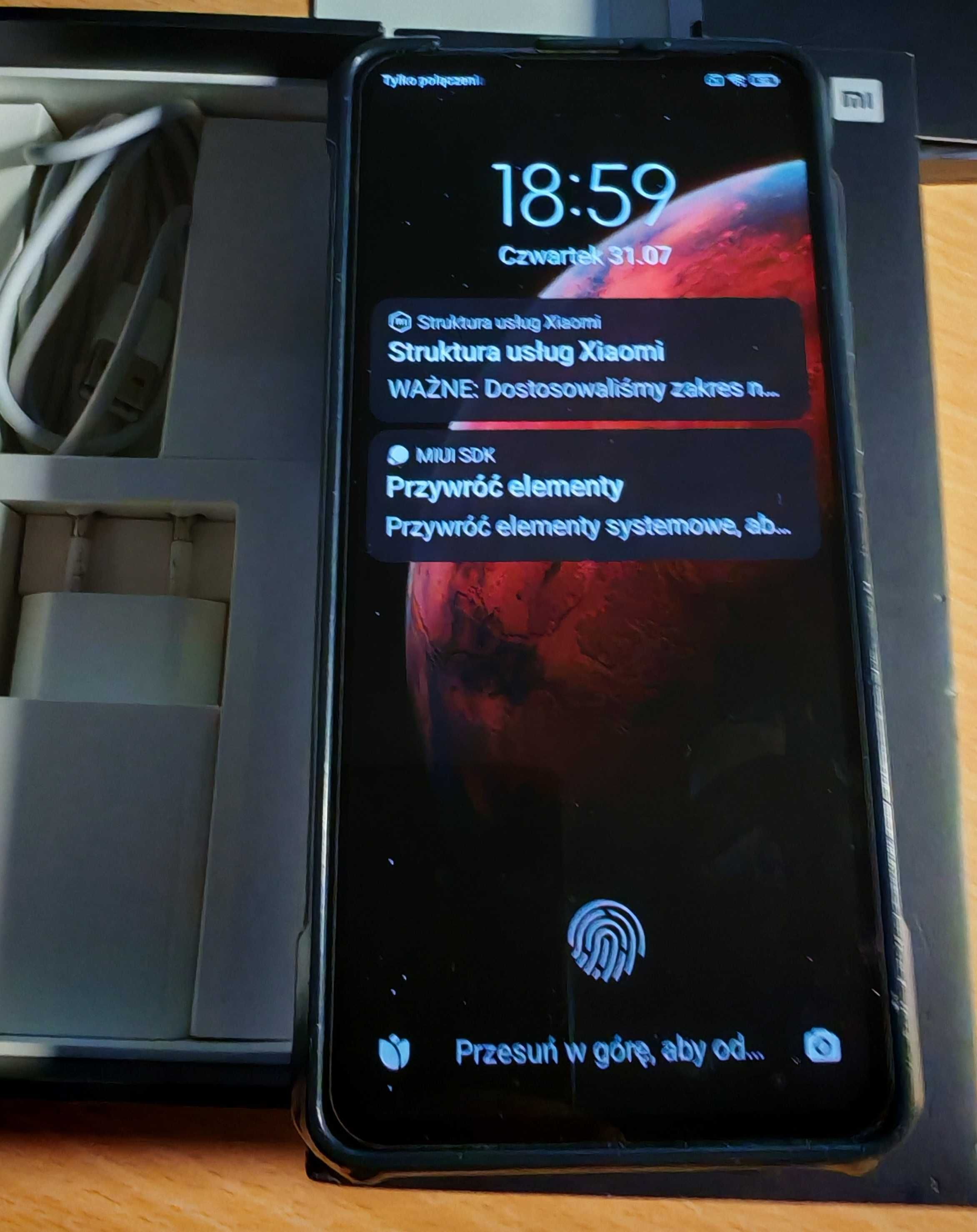 Xiaomi Mi 9T z wysuwanym aparatem - jak nowy
