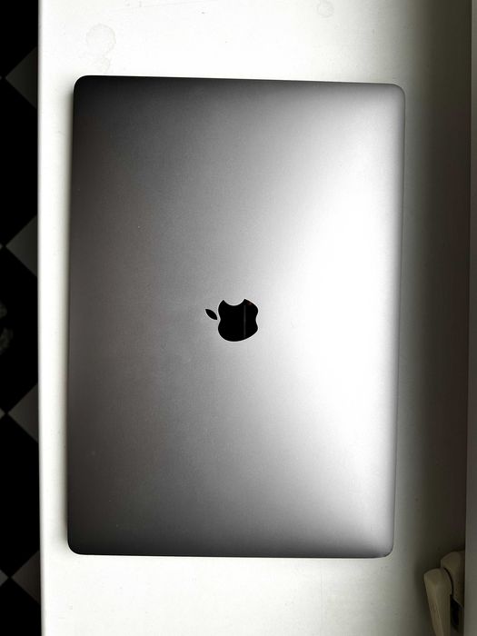 MacBook Pro 15 2017 (Silver, 16/1Tb, A1707)