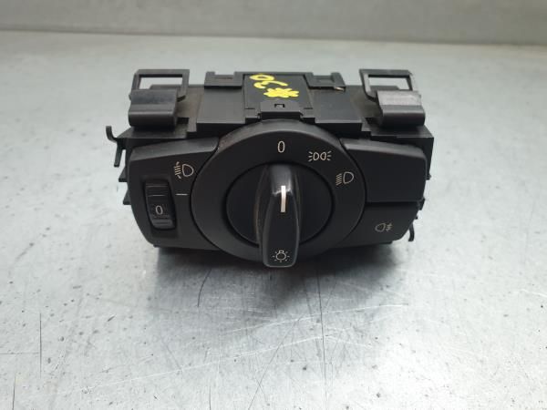 Botão / interruptor de luzes BMW 1 (E81)
