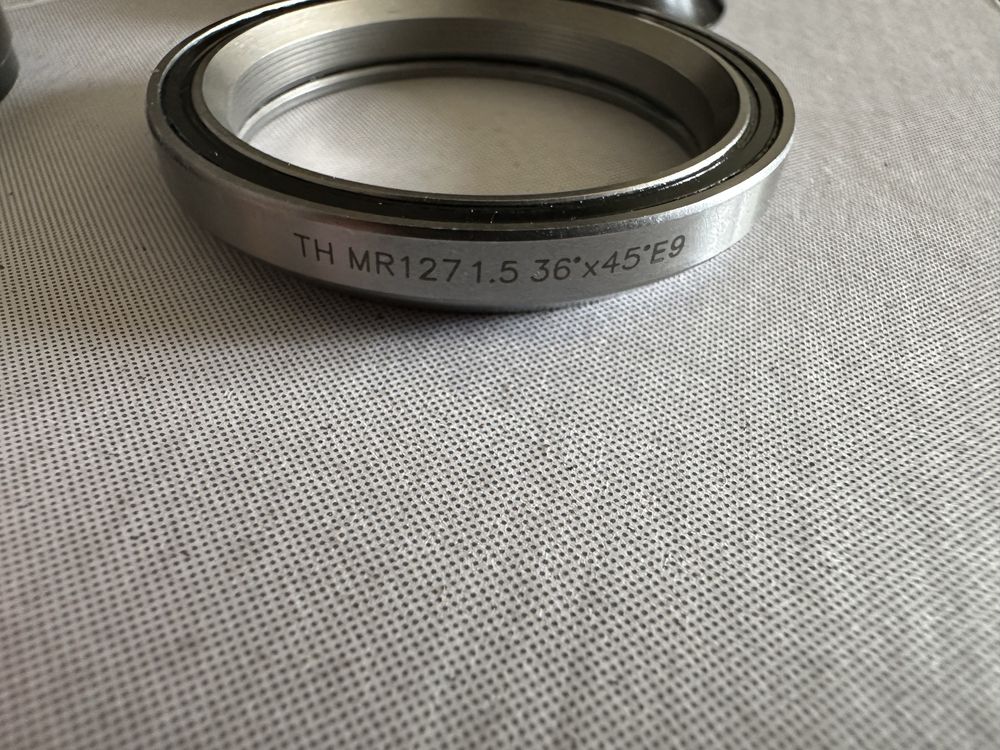 Stery półzintegrowane FSA Orbit NO.57/52 1 1/8”-1.5” tapered, ahead