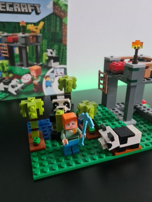 LEGO Minecraft 21158 – Żłobek dla Pand