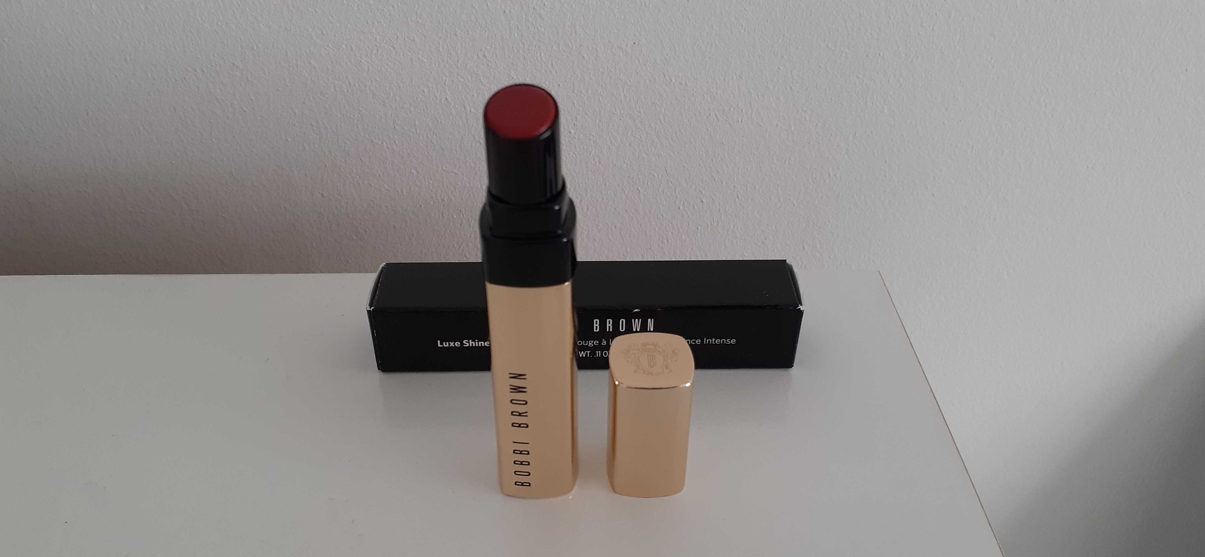 BOBBI BROWN Luxe Shine Intense Pomadka Red Stiletto