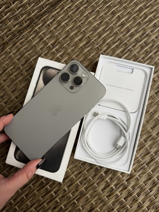 Продаю айфон 15 про макс, Iphone 15 pro max 256 gb