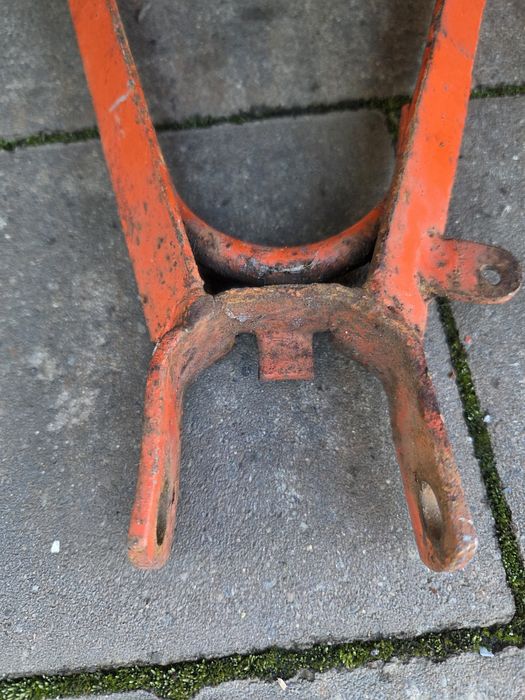 Stopka centralna komar.