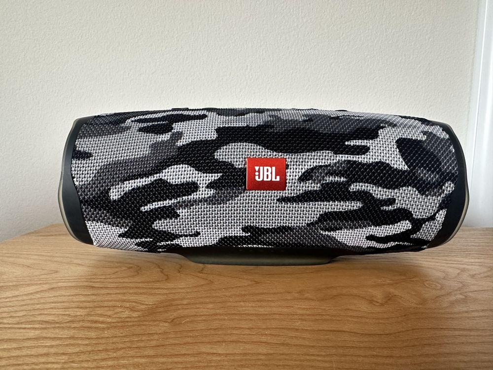 JBL Charge 4 - Camuflada