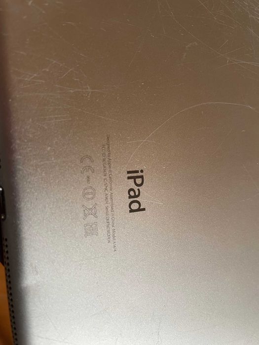 ipad air wersja 1 a1474 uszkodzony na części