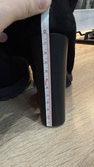 Сапожки замш натуральний 38 високий каблук