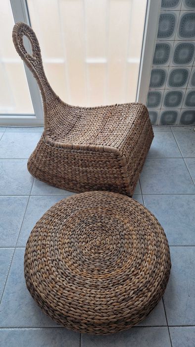 Conjunto Poltrona e Puff de verga IKEA