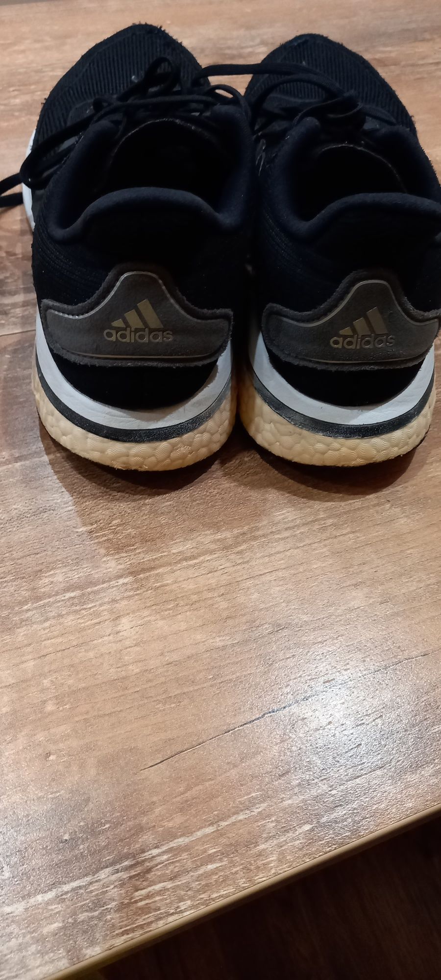 Кроссовки Adidas