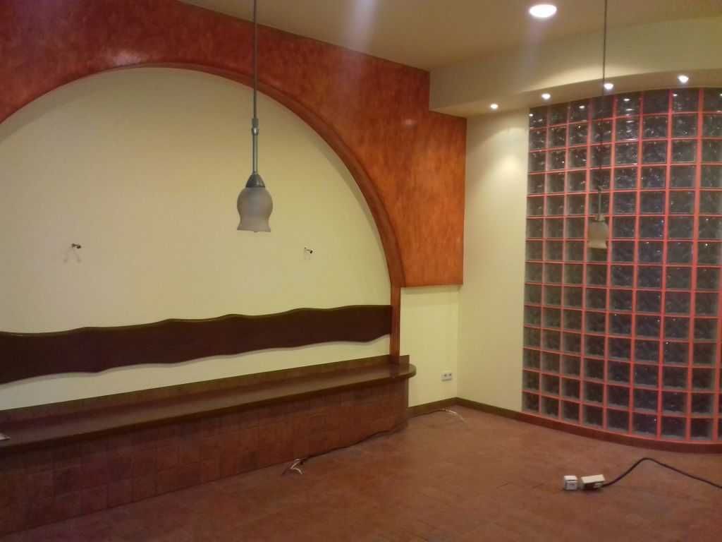 Lokal Usługowy z Witryną przy samej Piotrkowskiej, 41 m² - Rewolucji 8