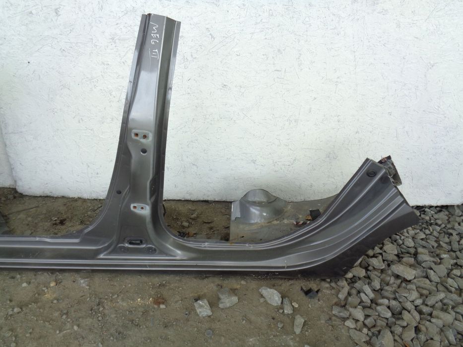 renault megane iii kombi próg słupek lewy 08-16r