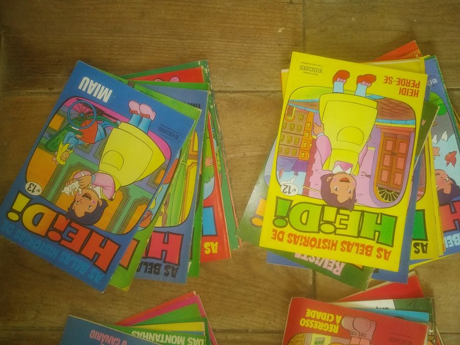 Coleção revistas da Heidi antigas de 1976 com caixa arquivadora