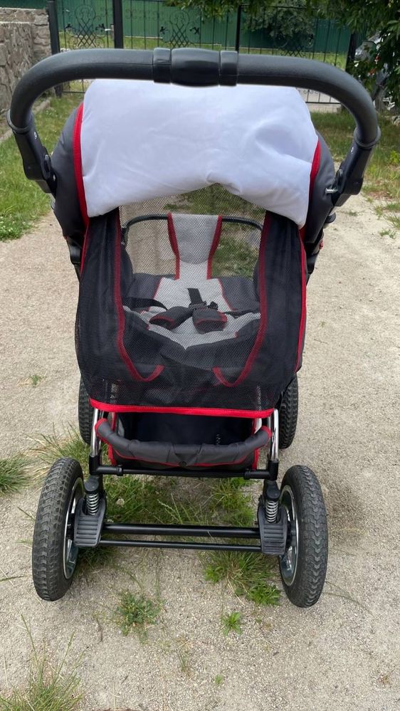 Продам дитячу коляску Bergsteiger Milano