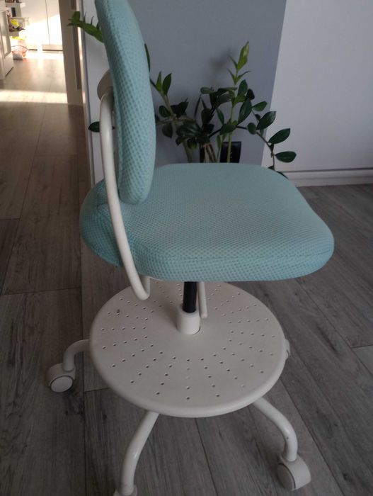 Krzesło VIMUND
Dziecięce krzesło biurowe