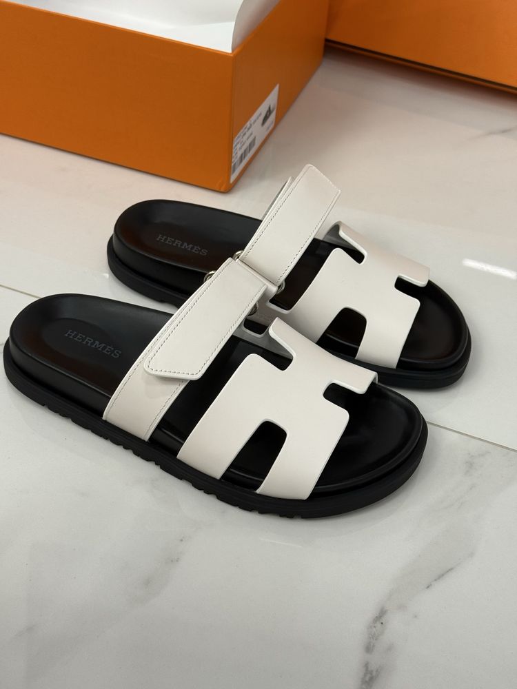Сандалі Hermes 38 розмір (на 37) маломірять на 1 розмір