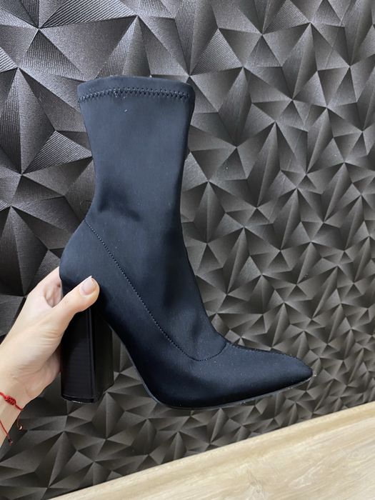 Ботильйони чулки чорні ботінки сапожки