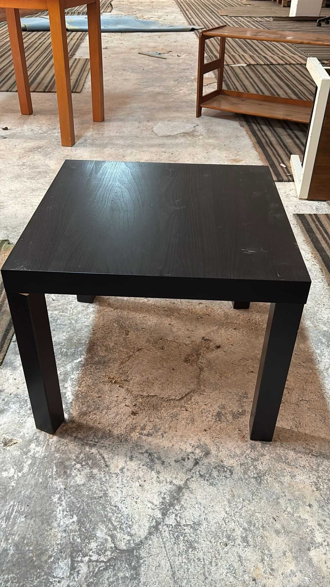 Black Tables – Compact & Modern Design