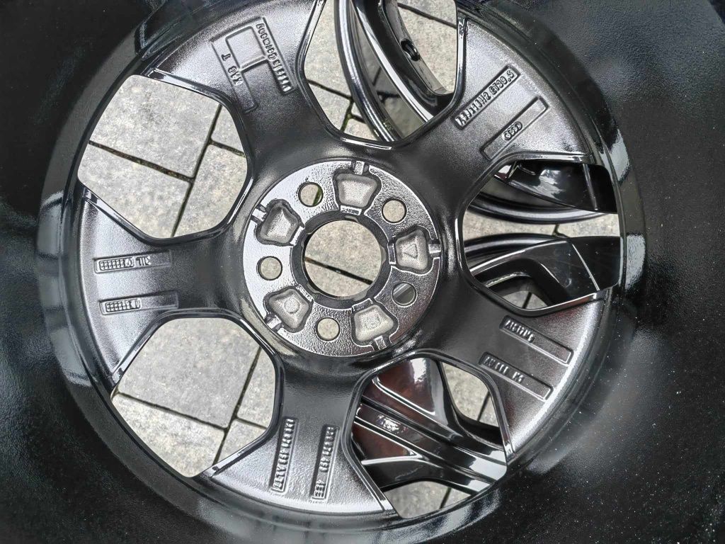 Oryginalne felgi Audi 5x100 R18 Stan jak nowy