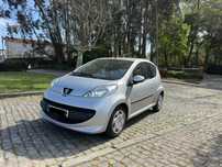Peugeot 107 motor toyota muito novo