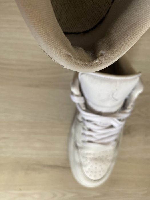 Кросівки Унісекс 39р24.5см Nike Air Jordan 1Lov originaj Найк Джордан