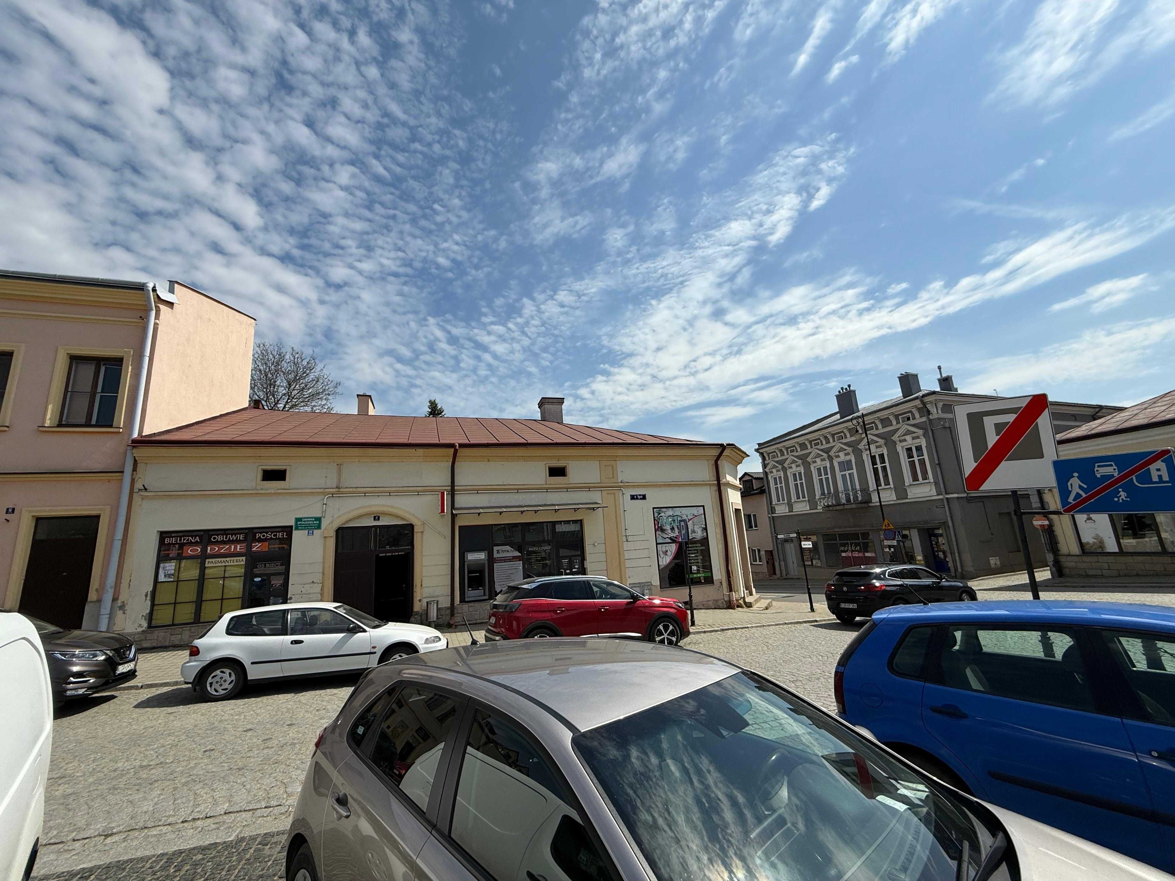 Wynajmę lokal użytkowy o pow. 35m2 w Bieczu ul. Rynek 17