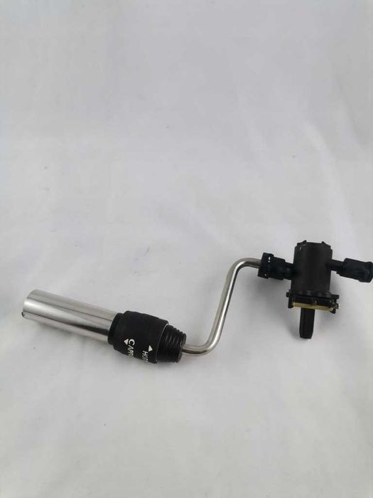 Dysza pary wody spieniacz DeLonghi