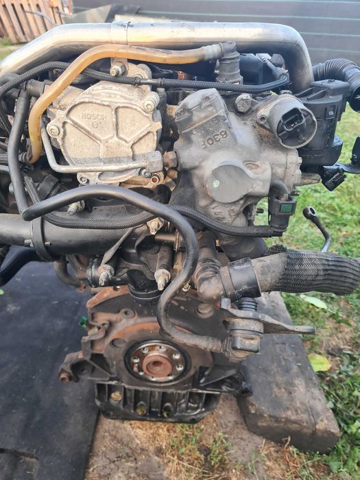 Silnik słupek Peugeot 407 2.0 hdi 136km RHR