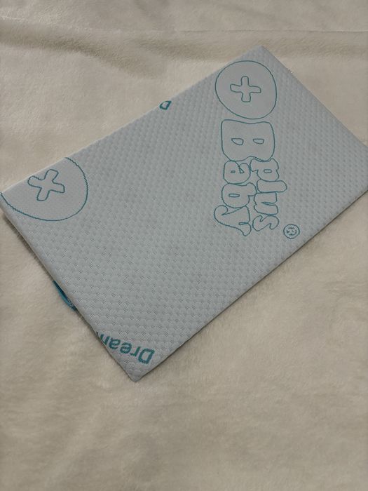 Poduszka Klin pod materac łóżeczka dzieciecego 60 cm szerokości