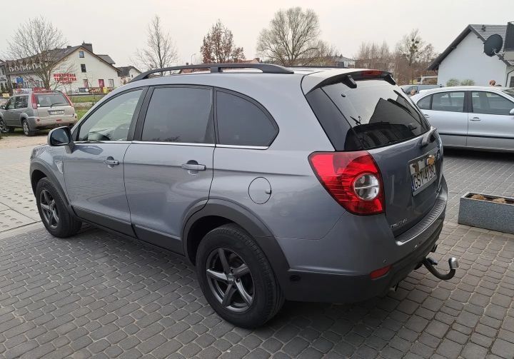 Chevrolet Captiva
2009 · 227 000 km · 2 405 cm3