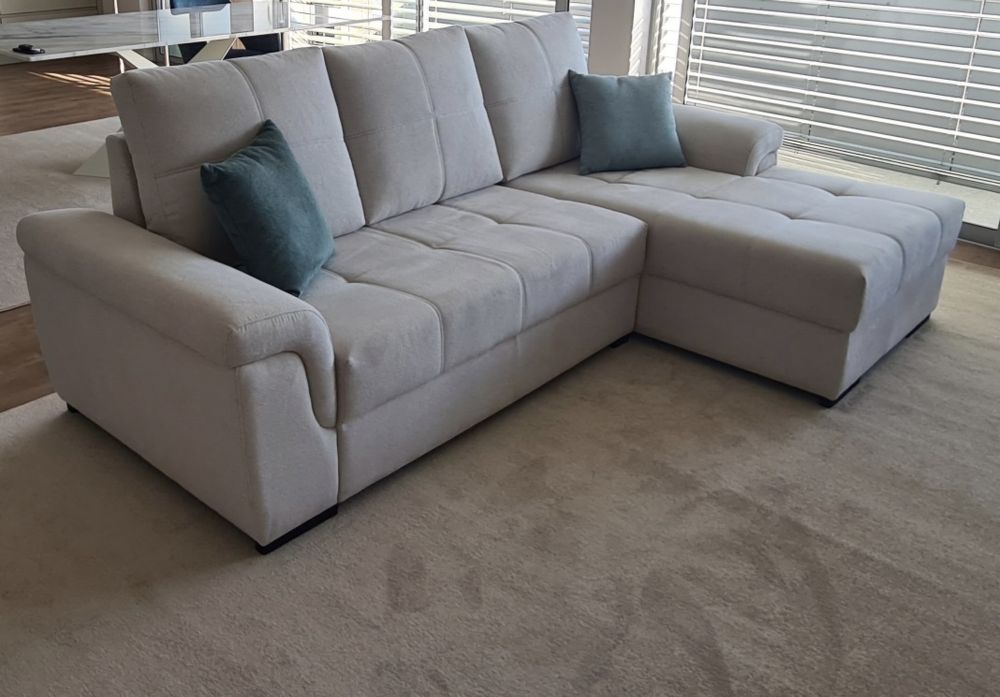 Sofá com chaise long