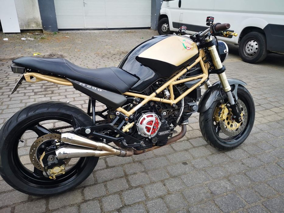 Ducati M900 cafe custom