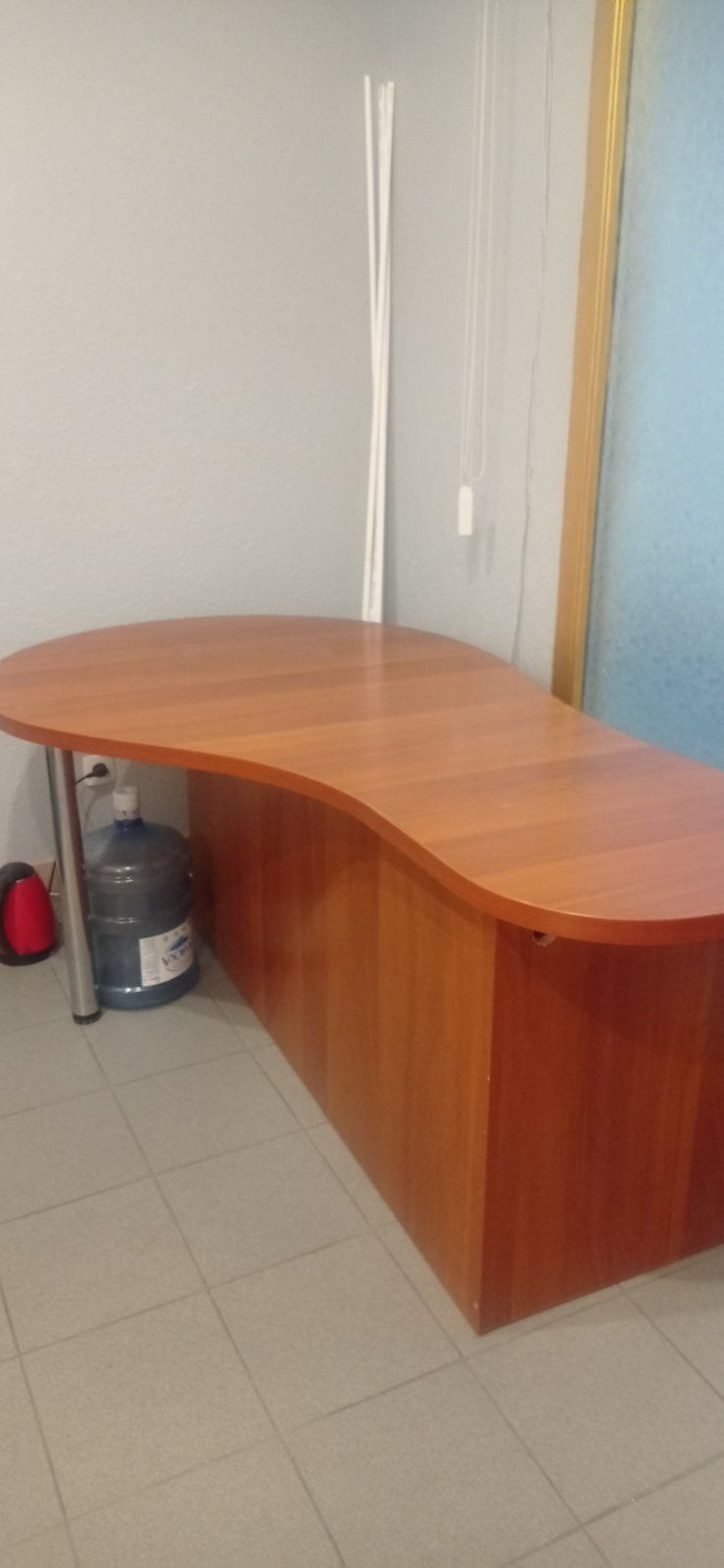 Продам великий офісний стіл
