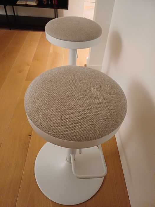 2 Bancos altos Zaib kave Home