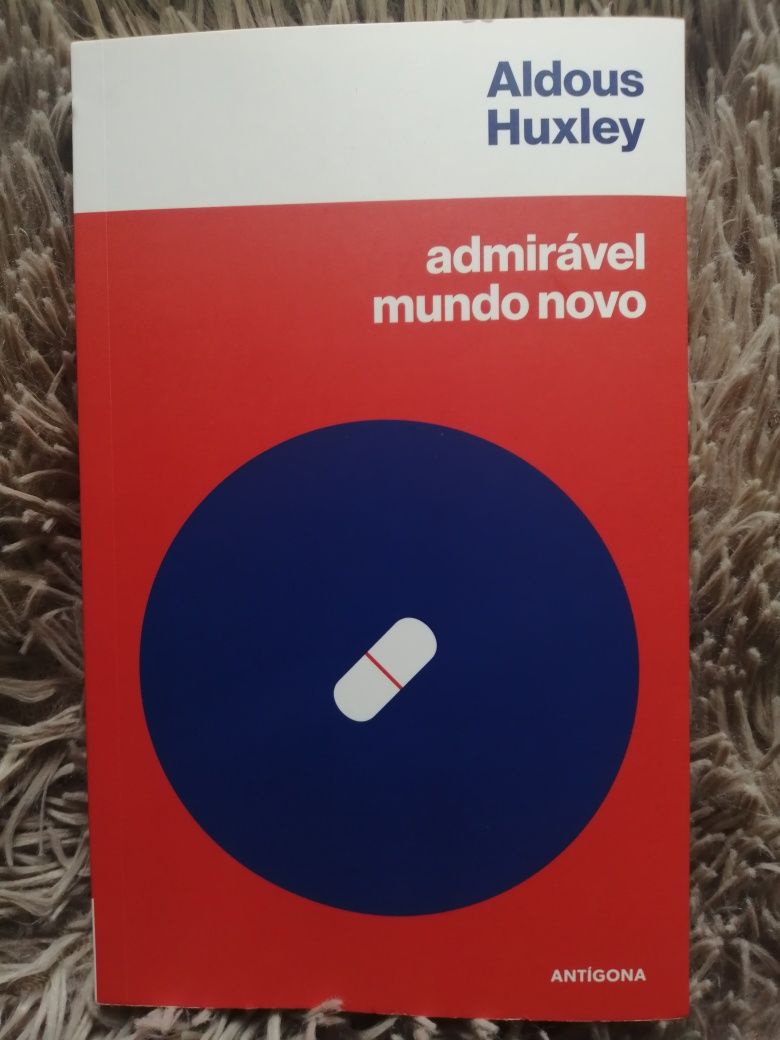 Livro "Admirável mundo novo" de Aldous Huxley