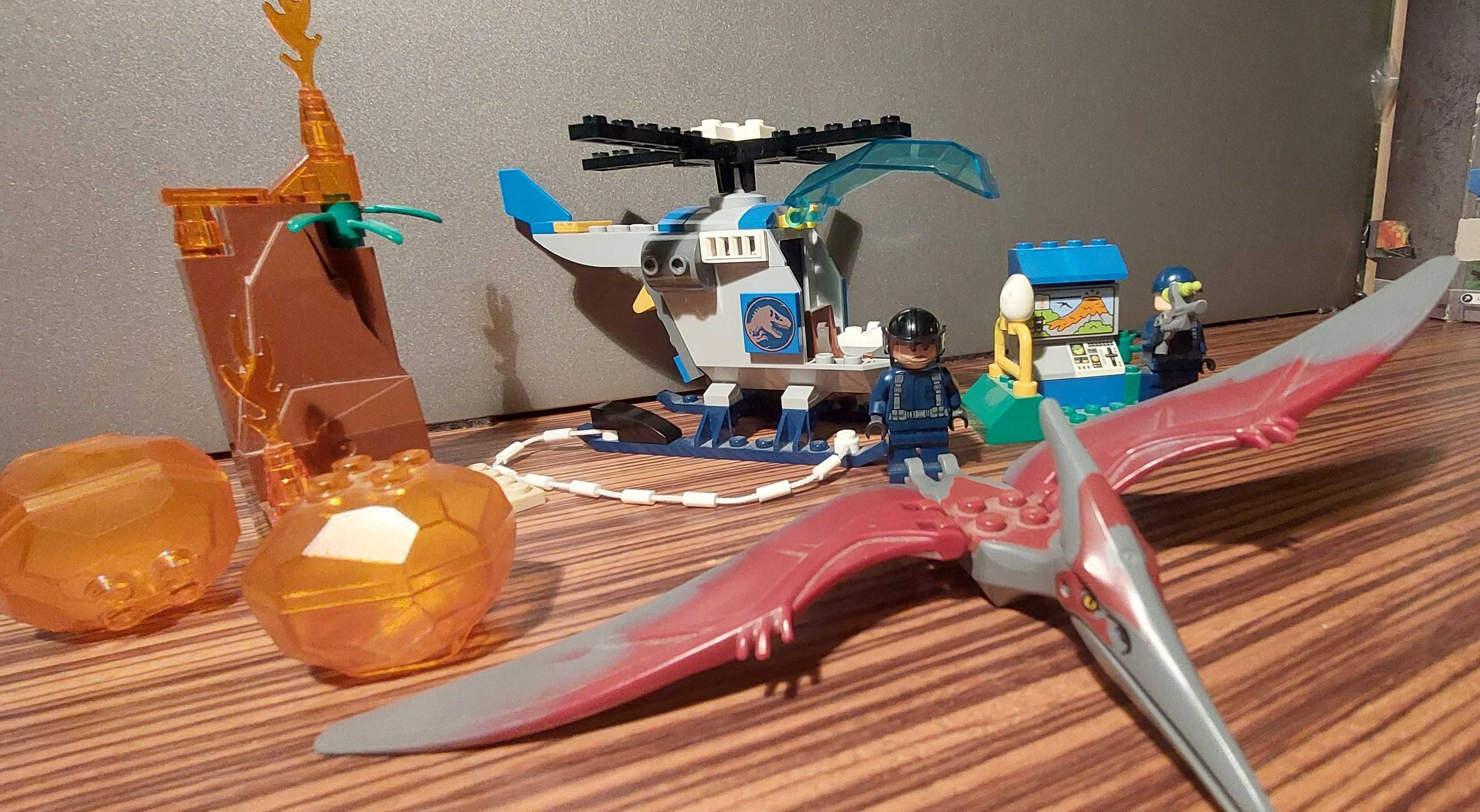 LEGO JURASSIC WORLD Juniors 10756 Pteranodon Dino plus OPAKOWANIE