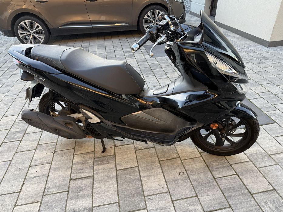 Honda Pcx 125 lekko uszkodzona