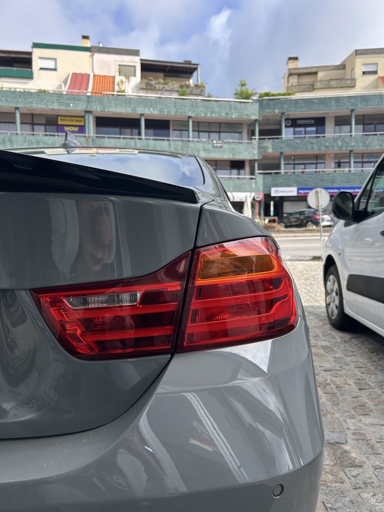 Farois traseiros BMW F32