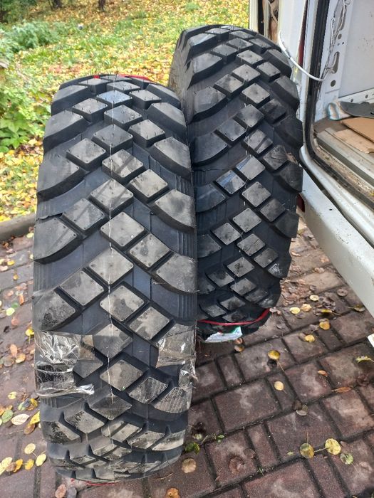 Шини 12.00-20/320R508/ на ЗІЛ131 14сл, Китай . В к-ті камера, фліпер