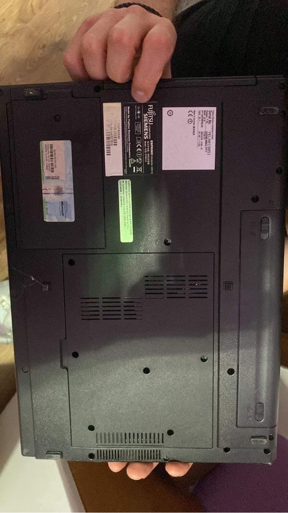 Uszkodzony Laptop