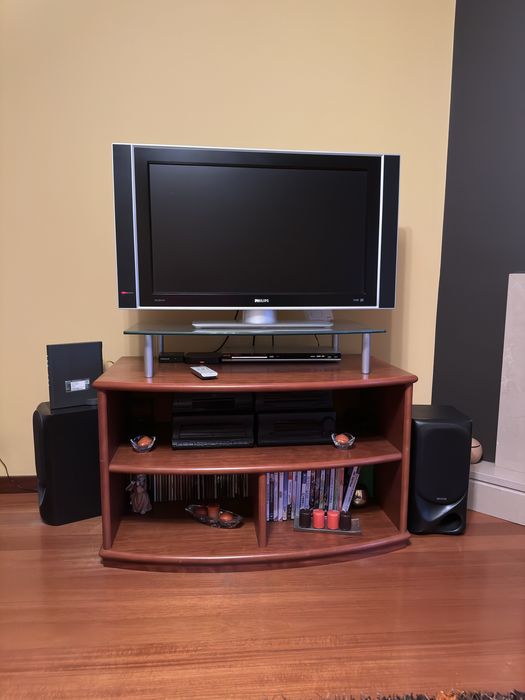 Movel de sala castanho