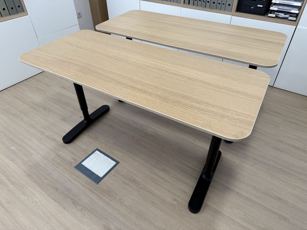 Duas Secretárias IKEA BEKANT