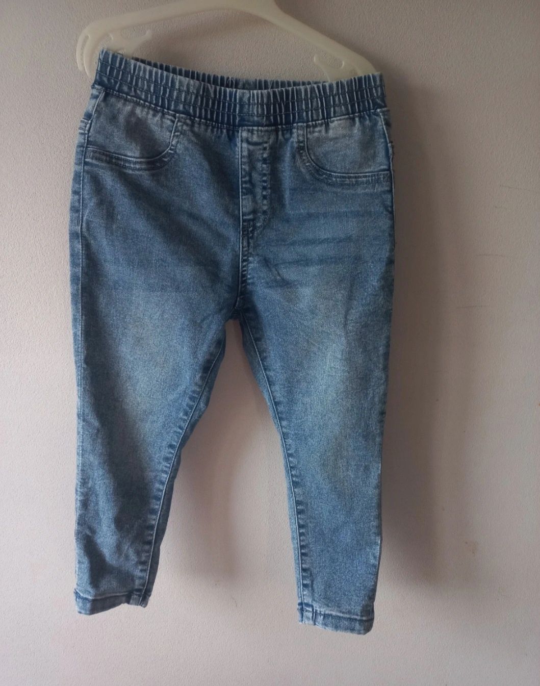 Jeansy, jegginsy, Reserved, r.104.