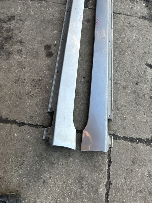 Progi zewnętrzne e60 sedan Nakładki progowe progowe Silbergrau Metalic