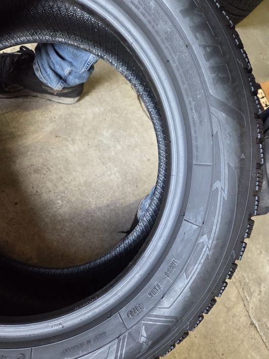 opony używane 215/55R16 Goodyear ULTRAGRIP performance 3